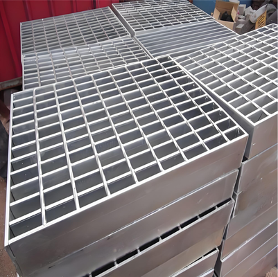 Anti Corrosion Galvanized Steel Grating with 32x5mm Bearing Bar Size for Bridge Decking Panel