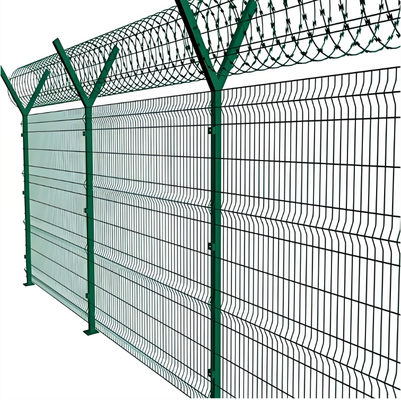 PVC المعلب مغلفة 6FT عالية 3D منحنية V شبكة الحاجز الأمن لوحة RAL6005 الخضراء 50x200mm حفرة نظام مضاد للتسلق